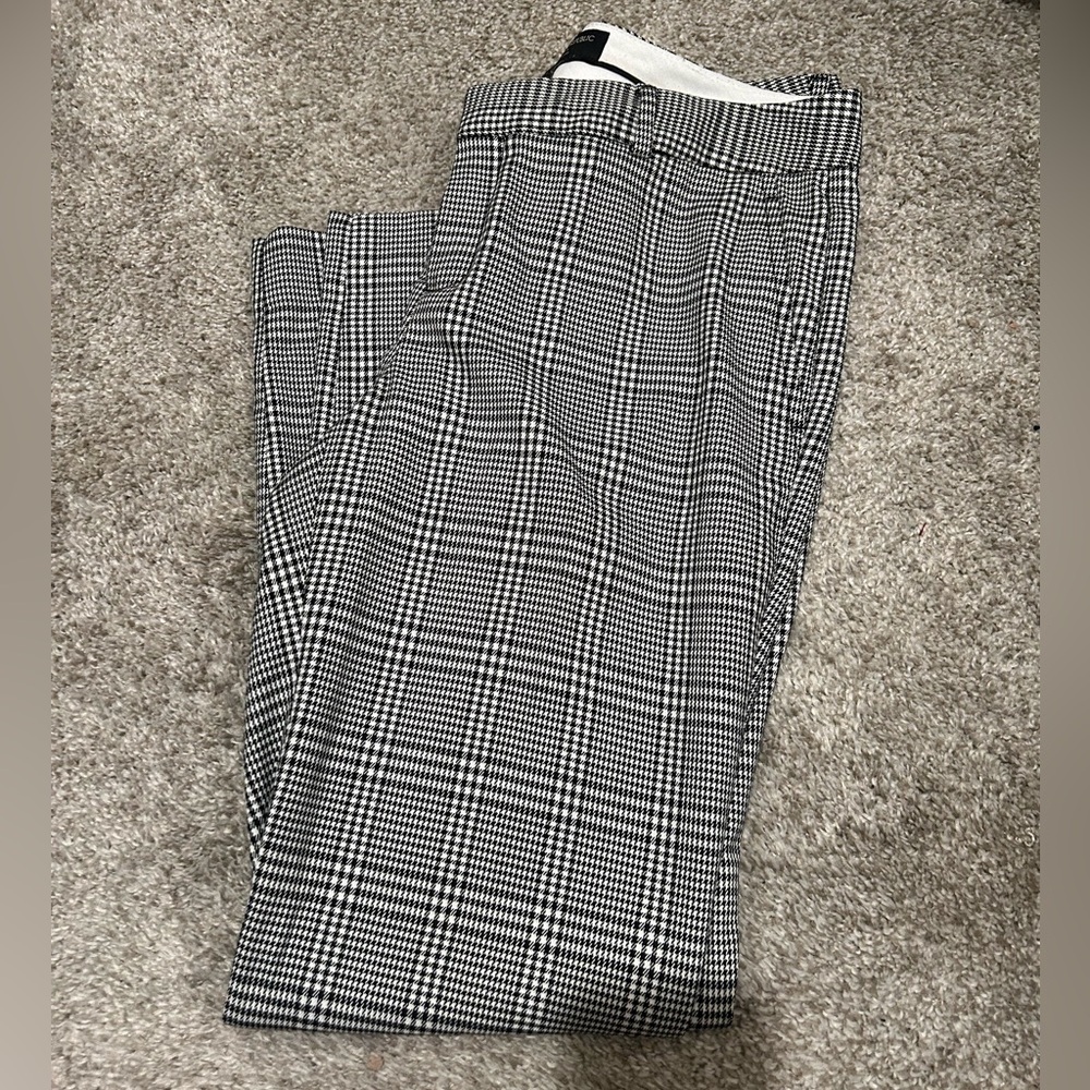 Banana Republic Black and White Checkered Cropped Pants